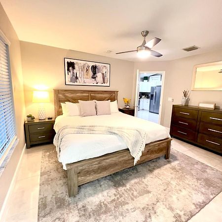 Spacious Home Near Downtown & The Beach Delray Beach Εξωτερικό φωτογραφία