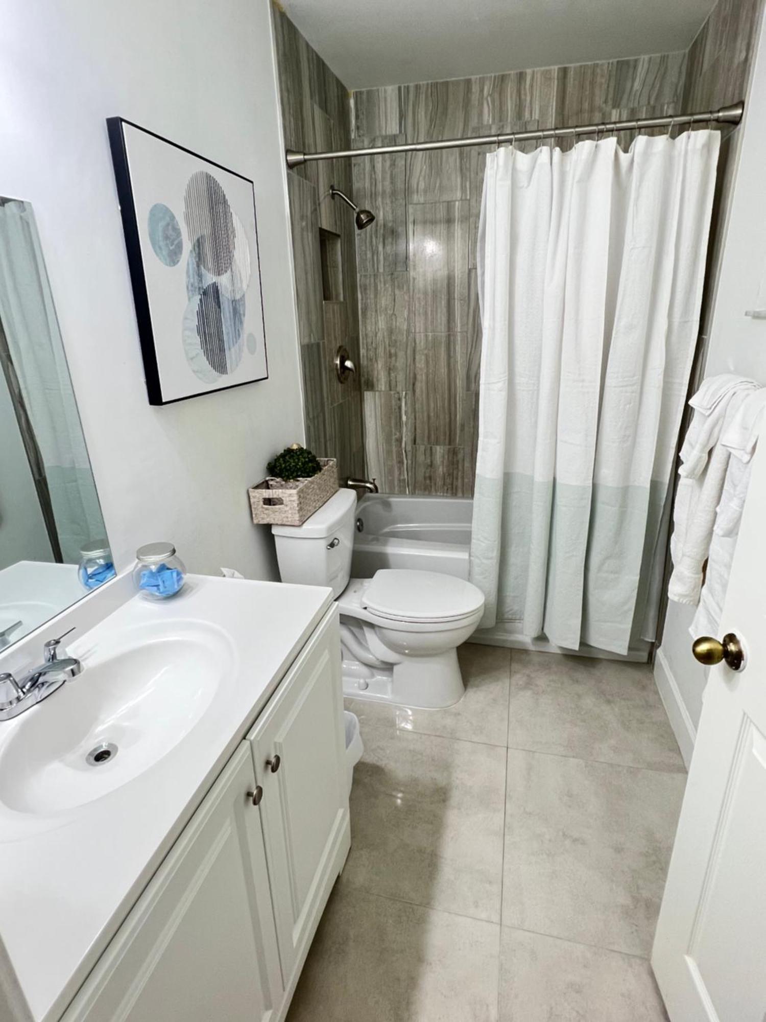 Spacious Home Near Downtown & The Beach Delray Beach Εξωτερικό φωτογραφία